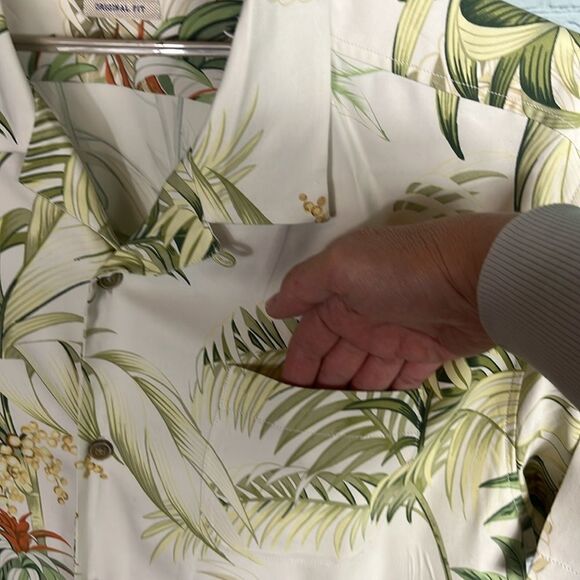 Tommy Bahama Green/creams Palms Silk Short Sleeve Button Down Hawaiian Shirt XL - Picture 5 of 7